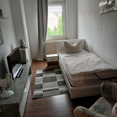 Kleine Wohnung Fuer Monteure Und Dienstreisen Zwickau Dış mekan fotoğraf
