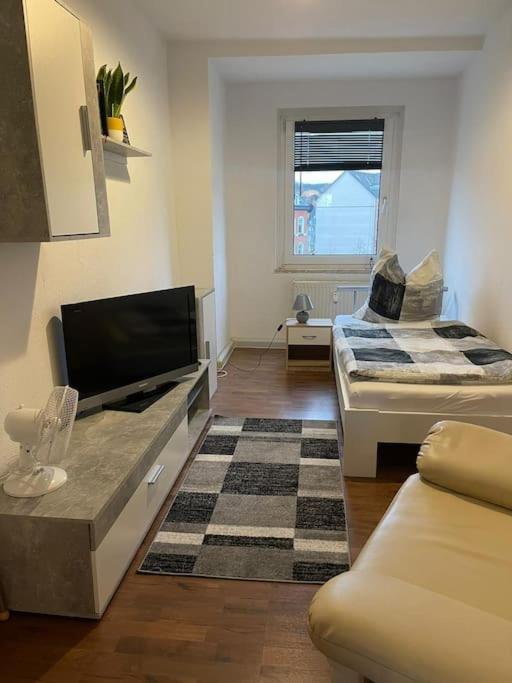 Kleine Wohnung Fuer Monteure Und Dienstreisen Zwickau Dış mekan fotoğraf